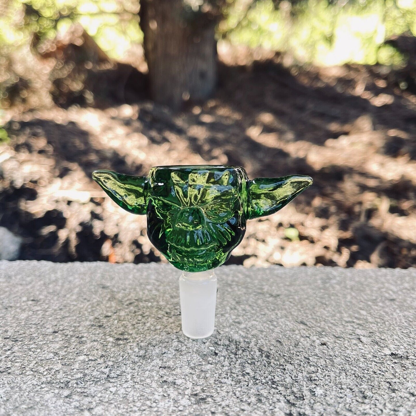 14mm- Primium Bowl Thick Glass Yoda Shape Bowl Head Holder